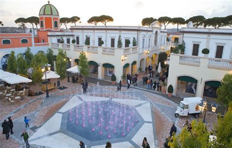 la reggia outlet naples